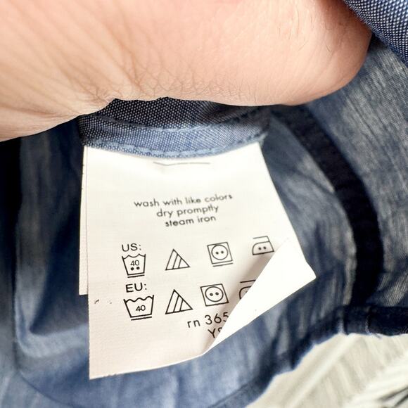 Van Heusen Shirt Boys Size Small 4/6 Blue Long Sleeve Button Down Collared - Picture 3 of 4